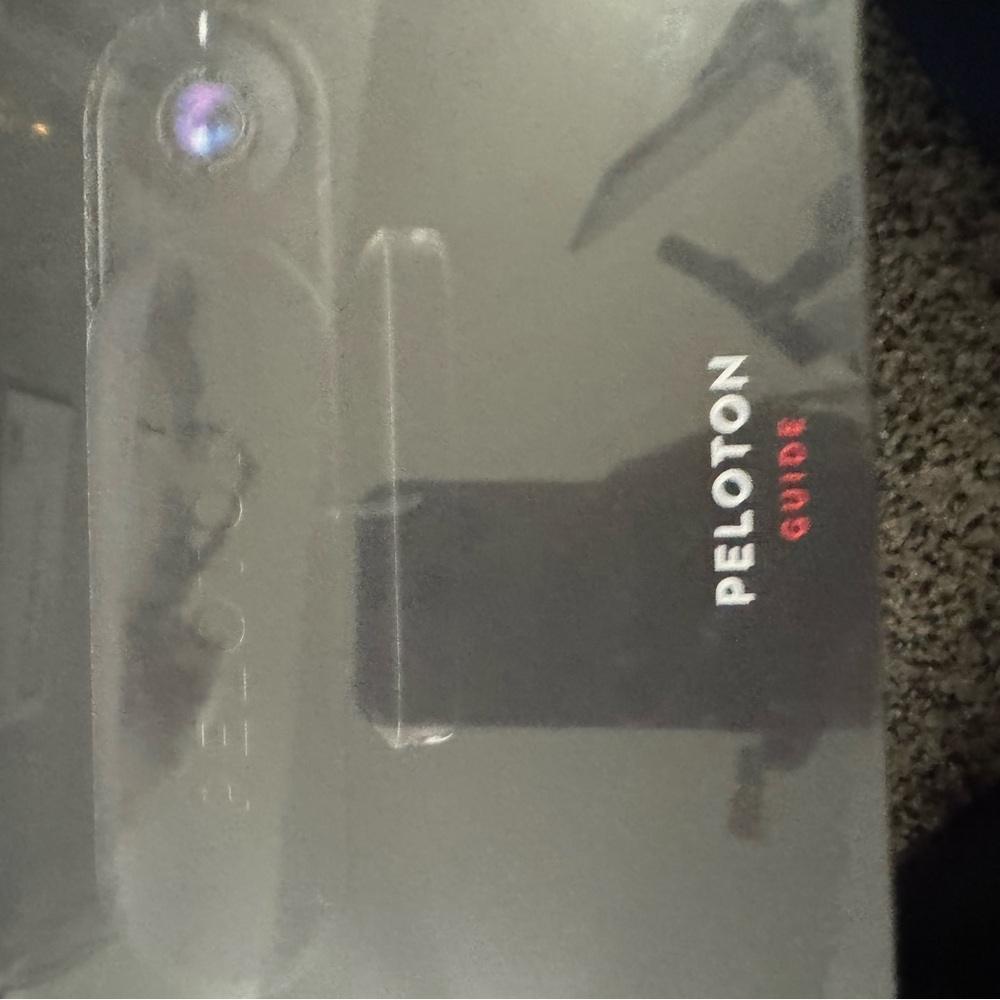 Peloton Guide in Sleek Black nwt